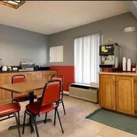 Regal Inn Guntersville By Oyo Hwy 431 Εστιατόριο φωτογραφία