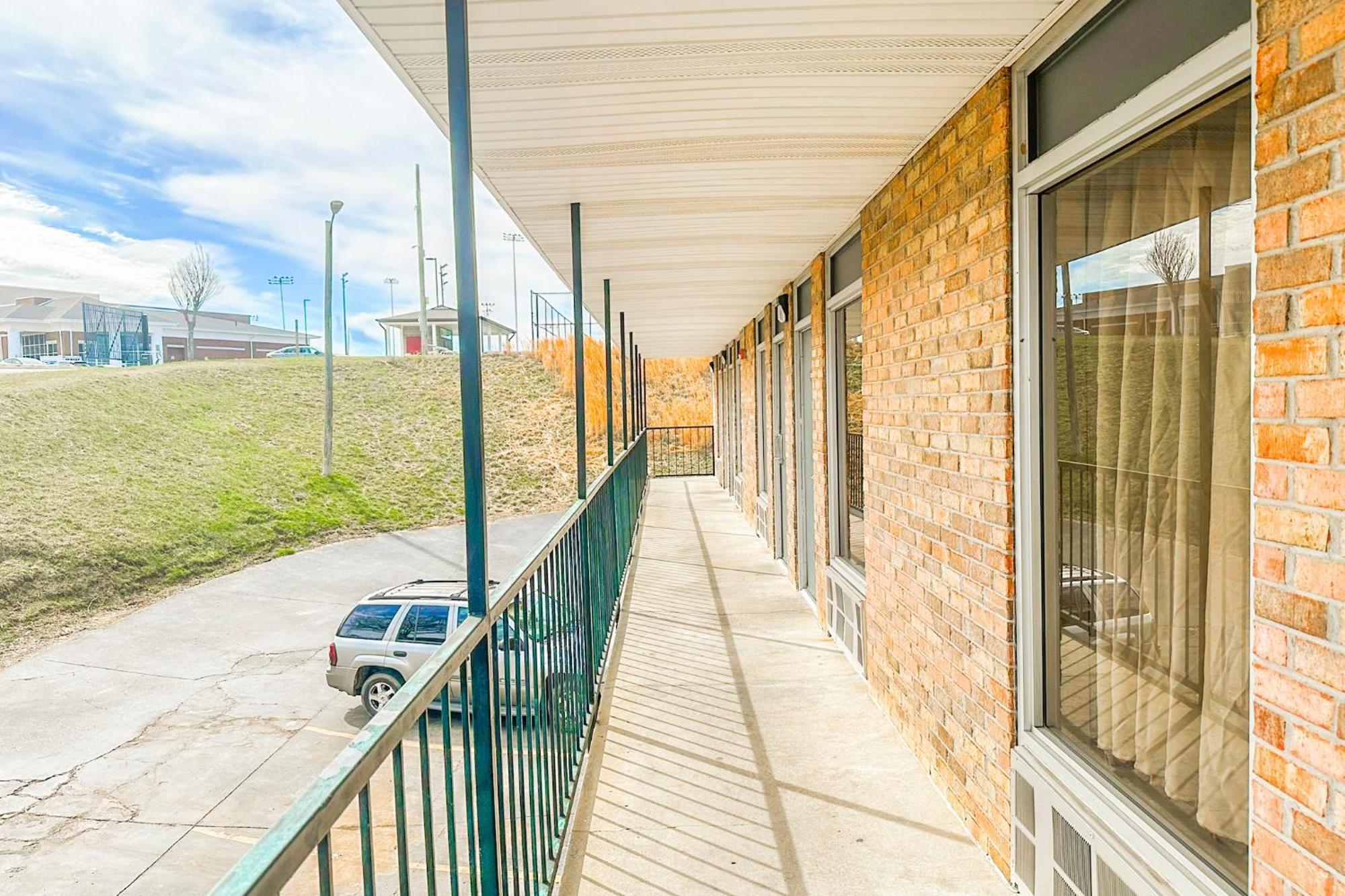 Regal Inn Guntersville By Oyo Hwy 431 Εξωτερικό φωτογραφία