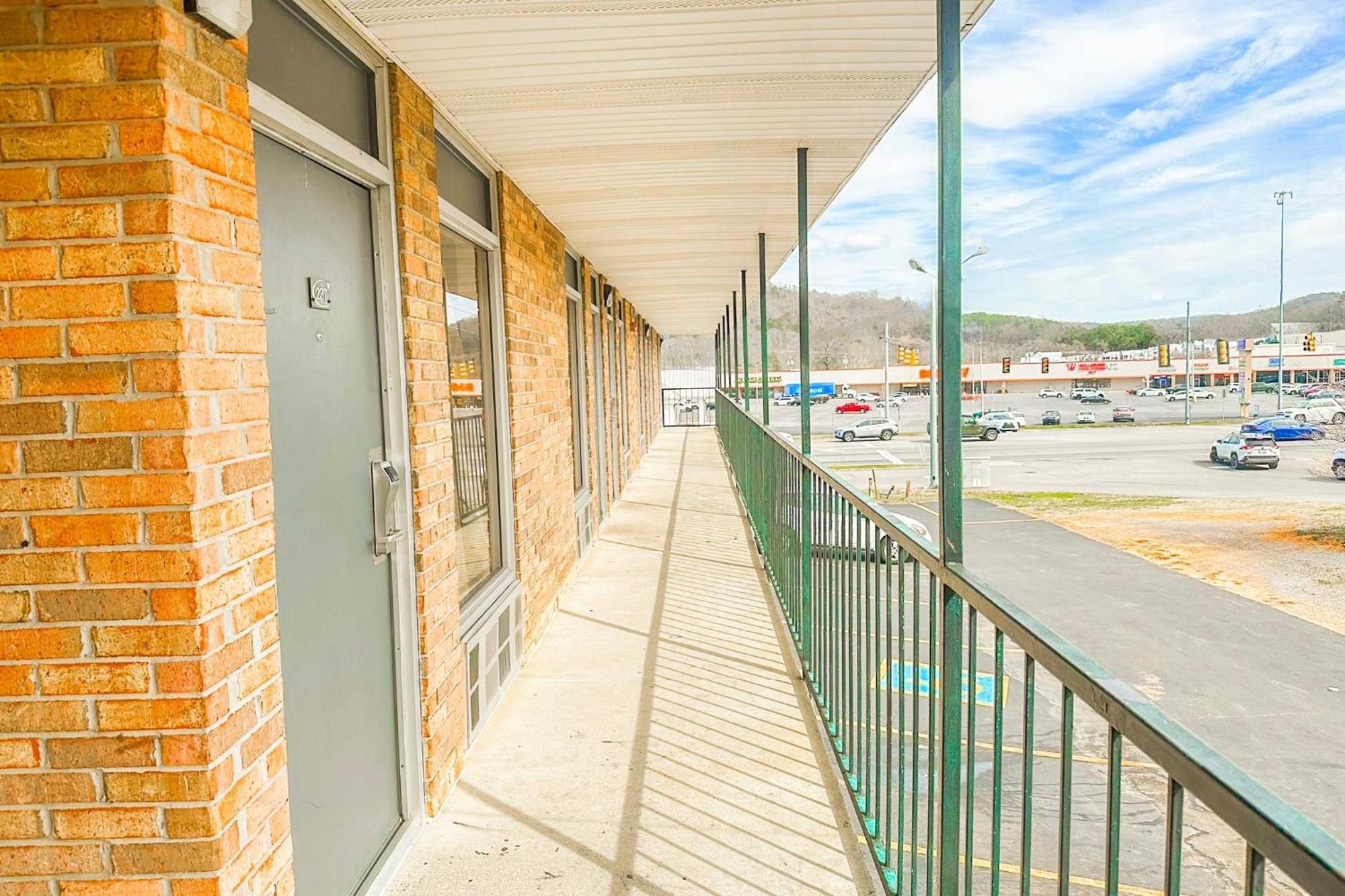 Regal Inn Guntersville By Oyo Hwy 431 Εξωτερικό φωτογραφία