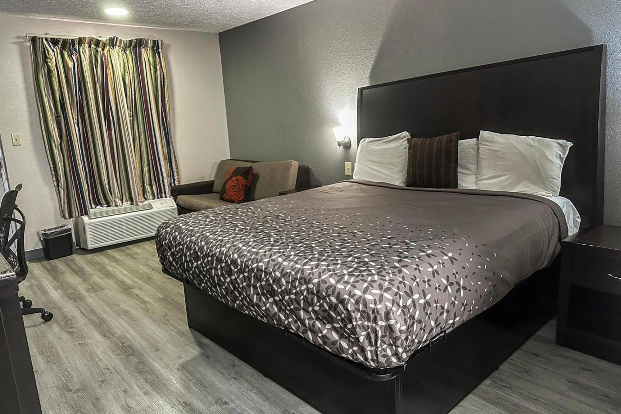 Regal Inn Guntersville By Oyo Hwy 431 Εξωτερικό φωτογραφία