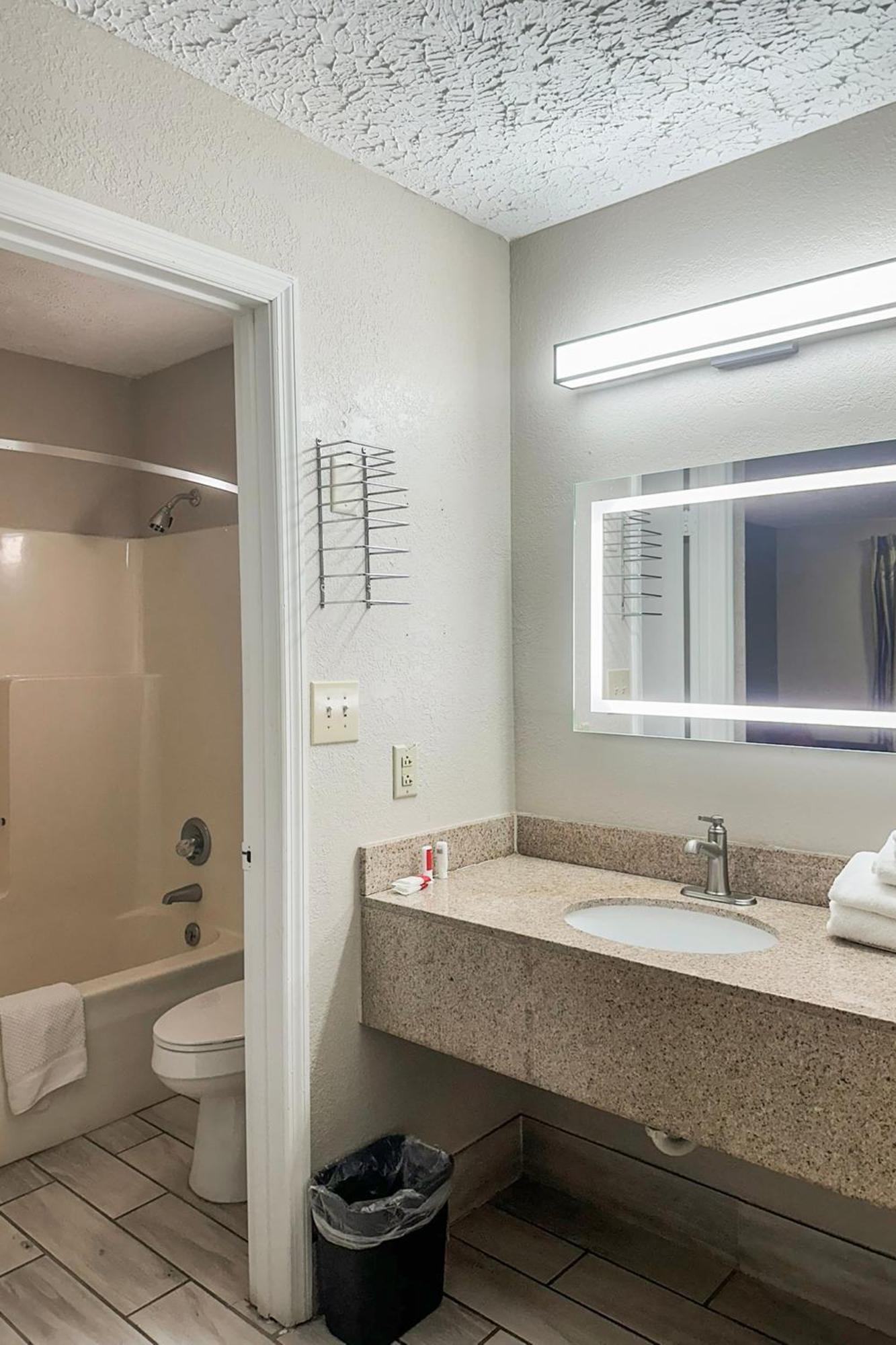 Regal Inn Guntersville By Oyo Hwy 431 Εξωτερικό φωτογραφία