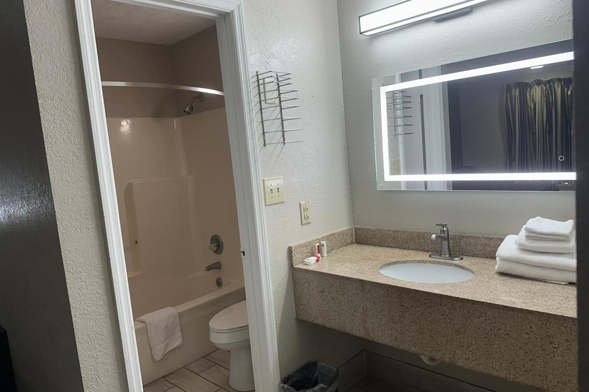 Regal Inn Guntersville By Oyo Hwy 431 Εξωτερικό φωτογραφία